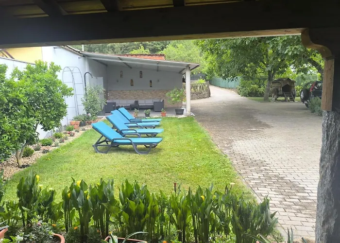 Casa Dos Avos Feriehus Bragança